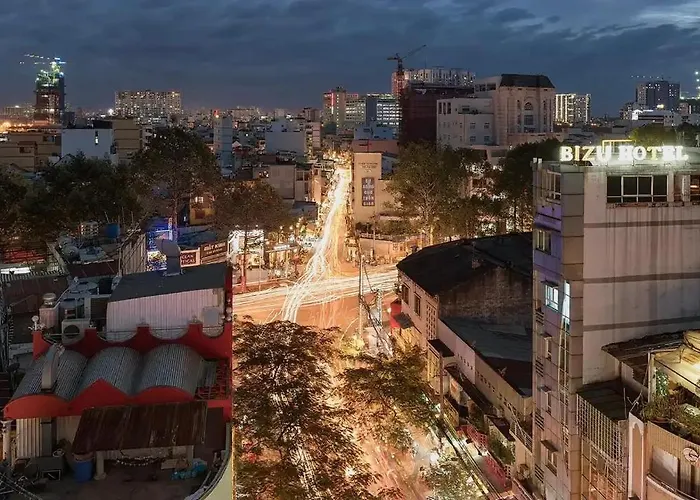 C Central - Đề Thám Bùi Viện Walking Street